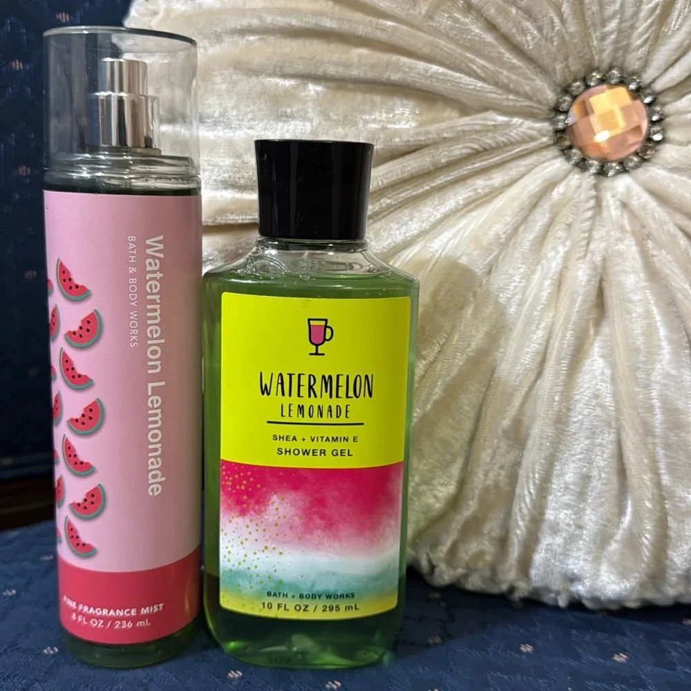 BATH & BODY WORKS SET. . . WATERMELON LEMONADE SCENT - Picture 2 of 6